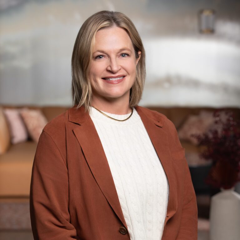 Jessica Summers Headshot